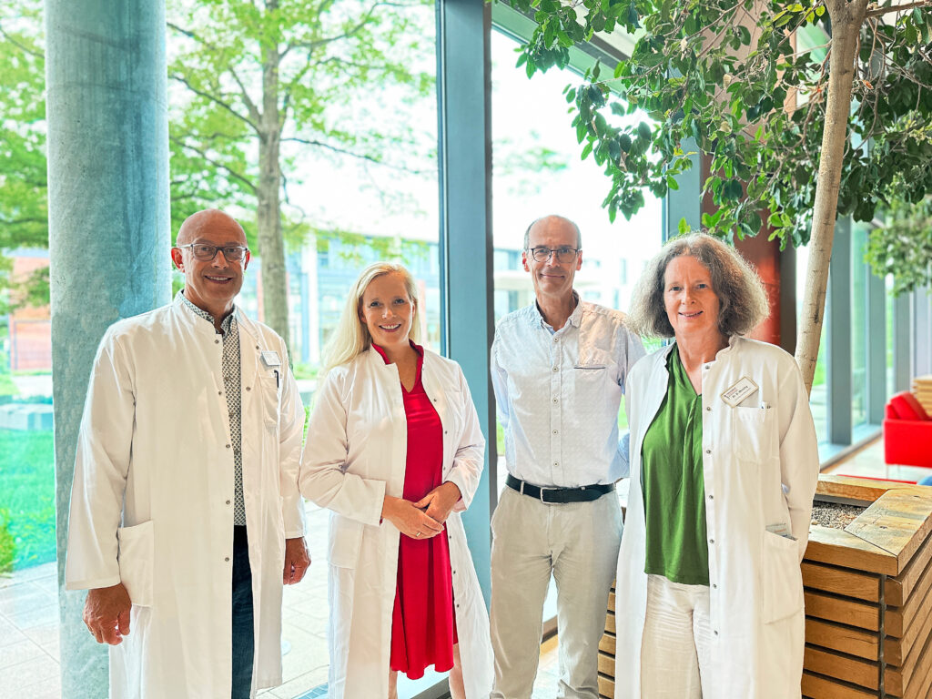 Unser Leitungs-Team der Post-Covid-Reha von links nach rechts: Dr. med. Jens Riedel, Dr. med. Melanie Hümmelgen, PD Dr. phil. Dieter Benninghoven, Dr. Barbara Mensing